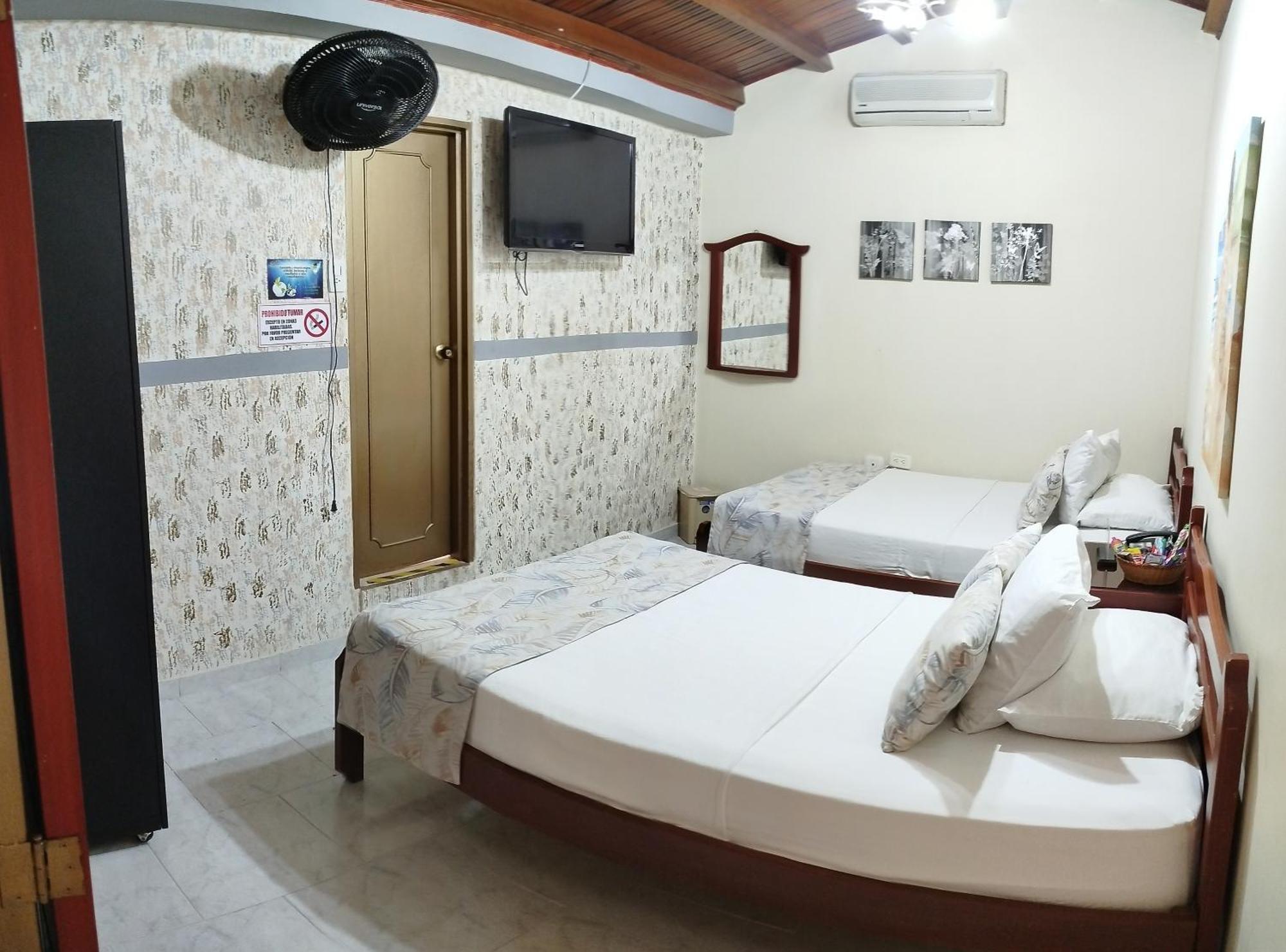 Hotel Casa Aragon Cartago Exterior photo